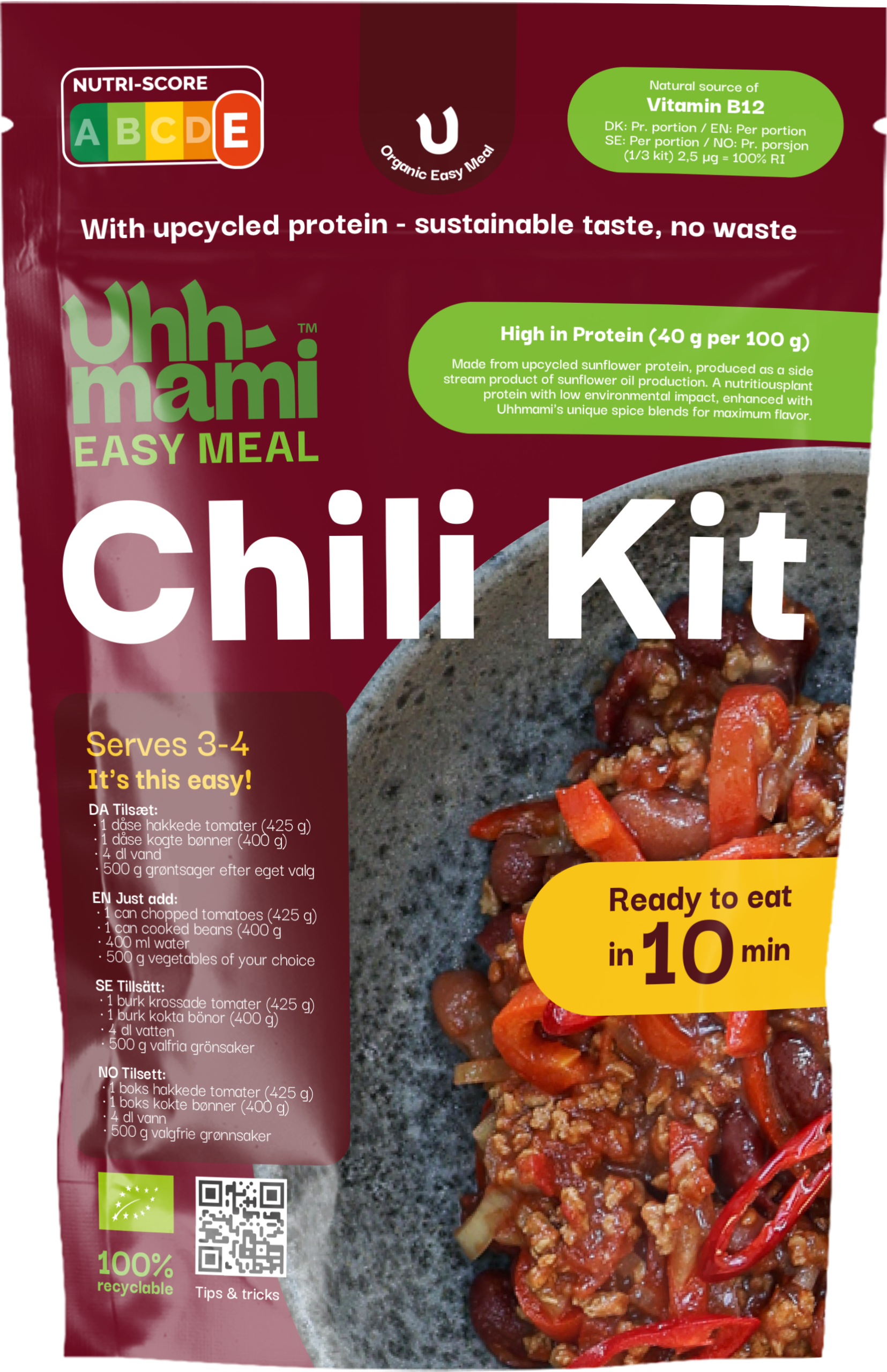 Emballasje for et økologisk chilisett fra Uhhmami med rød, grønn og hvit tekst. En bolle med chili med bønner og rød paprika, som fremmer bærekraft.
